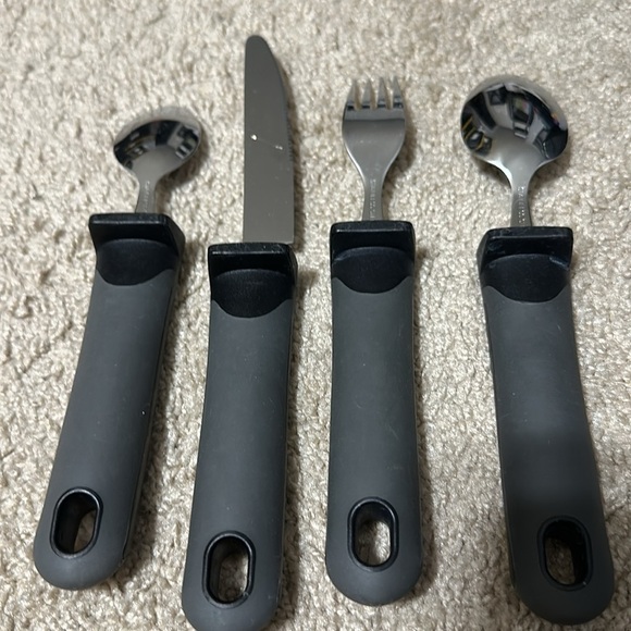 BunMo Adaptive Silverware Utensils 4 piece set Elderly Arthritis - Picture 4 of 4